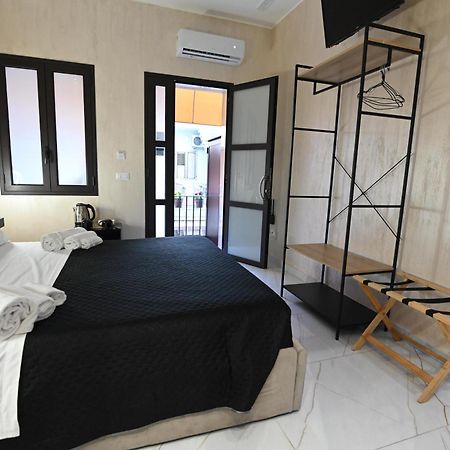 Le Camere Luxury Rooms Siracusa Syracuse Buitenkant foto